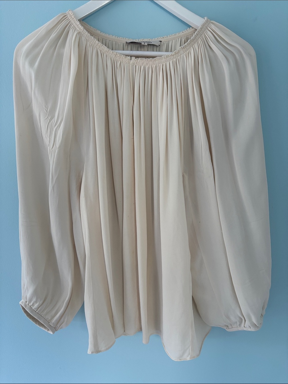 Women's Cream Off-Shoulder Gathered Peasant Blouse